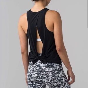 Lululemon All Tied Up Tank (Vitasea) Black size 8